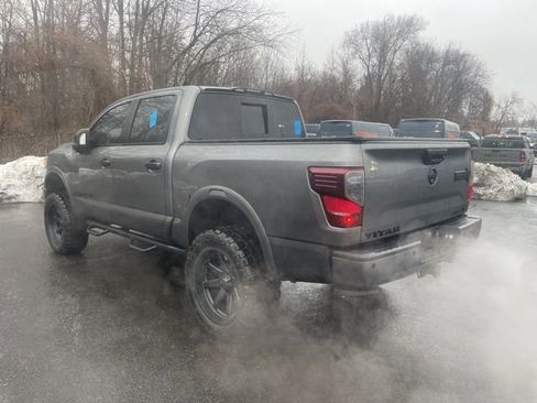 Used 2019 Nissan Titan PRO-4X w/ Pro-4x Convenience Package image 4