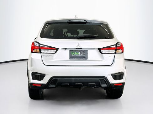 Used 2025 Mitsubishi Outlander Sport SE AWD/4WD image 7