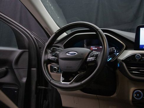 Used 2021 Ford Escape SE w/ Cold Weather Package image 14