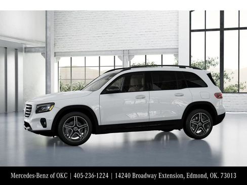 Used 2026 Mercedes-Benz GLB 250 4MATIC image 36