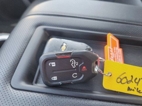 Used 2021 Chevrolet Silverado 1500 High Country w/ Technology Package image 60