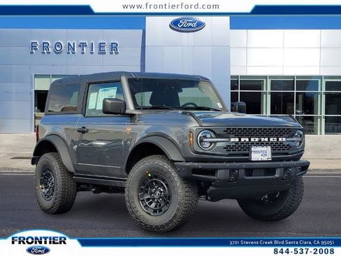 New 2026 Ford Bronco Badlands image 1