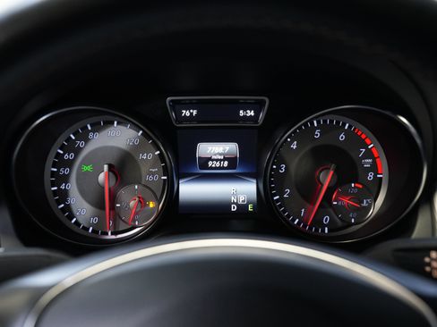 Used 2015 Mercedes-Benz CLA 250 image 42