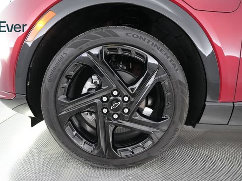 Used 2024 Chevrolet Equinox EV RS FWD image 17