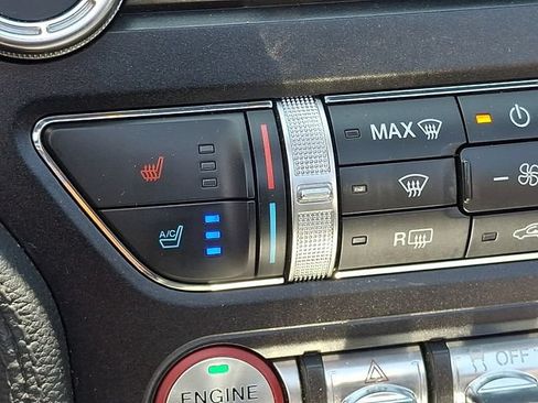 Used 2019 Ford Mustang Premium RWD image 20
