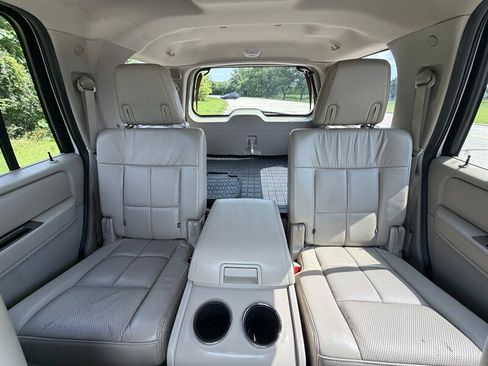 Used 2014 Lincoln Navigator 4WD image 14