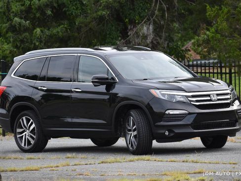 Used 2016 Honda Pilot Touring image 4