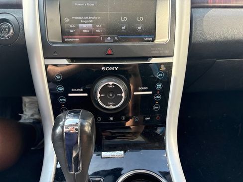 Used 2014 Ford Edge Limited w/ Equipment Group 302A FWD image 22