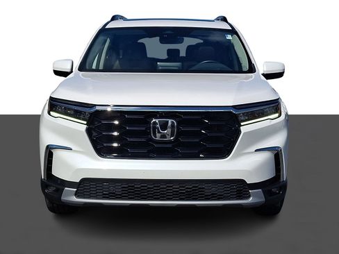 Certified 2024 Honda Pilot Elite image 2