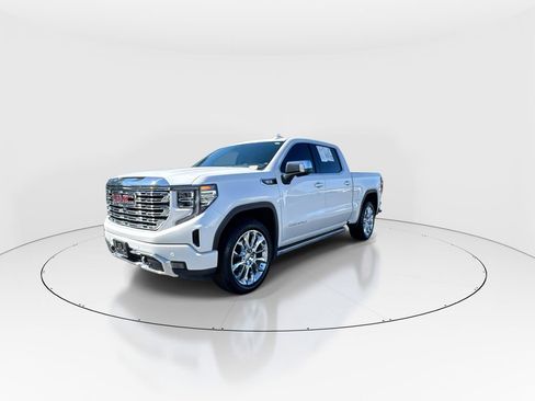 Used 2023 GMC Sierra 1500 Denali AWD/4WD image 4