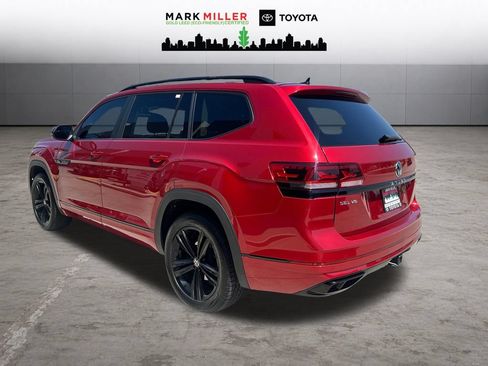 Used 2023 Volkswagen Atlas SEL R-Line AWD/4WD image 3