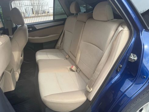 Used 2015 Subaru Outback 2.5i Premium image 10