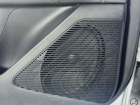 New 2026 Nissan Murano SL image 17