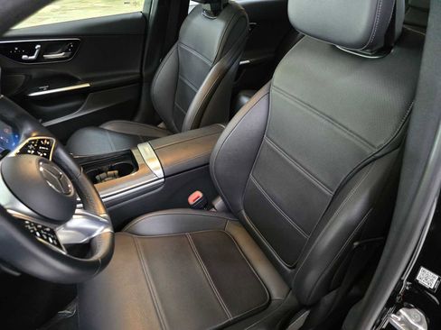 Used 2023 Mercedes-Benz C 300 Sedan image 24