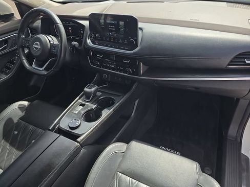 Certified 2023 Nissan Rogue Platinum w/ Platinum Premium Package AWD/4WD image 12