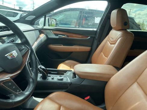 Used 2021 Cadillac XT5 Premium Luxury image 18