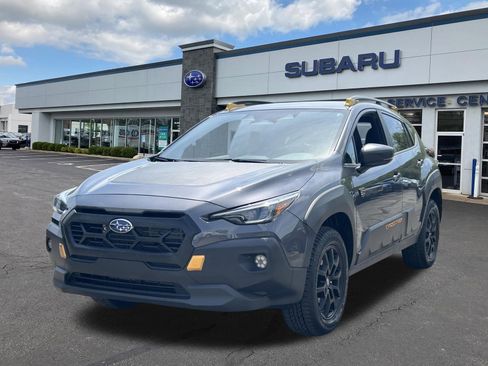 Used 2025 Subaru Crosstrek 2.5i Wilderness AWD/4WD image 3