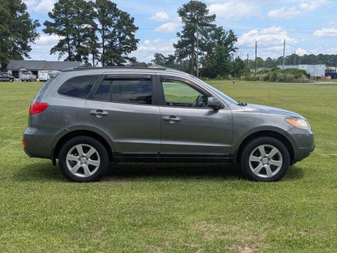 Used 2009 Hyundai Santa Fe Limited FWD image 2