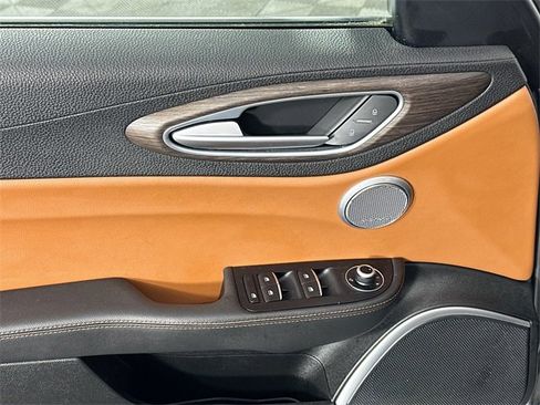 Used 2017 Alfa Romeo Giulia Ti image 26