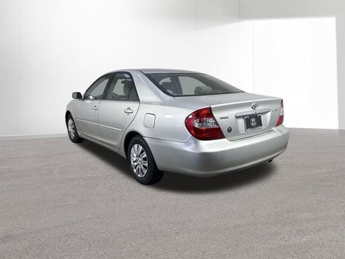 Used 2004 Toyota Camry LE image 27