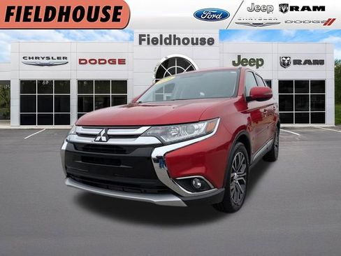 Used 2016 Mitsubishi Outlander SE image 1