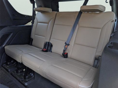 Used 2021 Chevrolet Tahoe Premier image 32