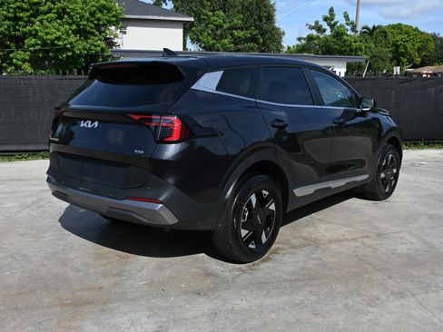 Used 2026 Kia Sportage LX AWD/4WD image 3