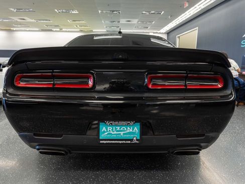 Used 2019 Dodge Challenger R/T Scat Pack RWD image 6