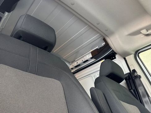 Used 2022 Ford Transit Connect XL FWD image 18