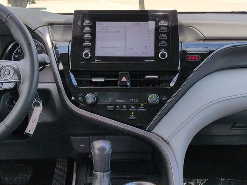 Certified 2023 Toyota Camry SE FWD image 17
