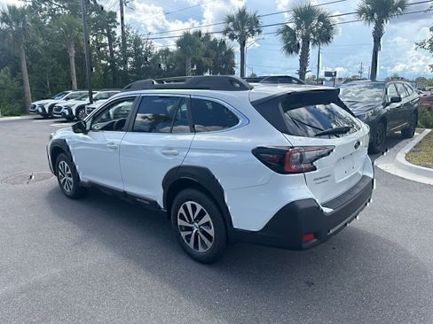 New 2025 Subaru Outback Premium image 4