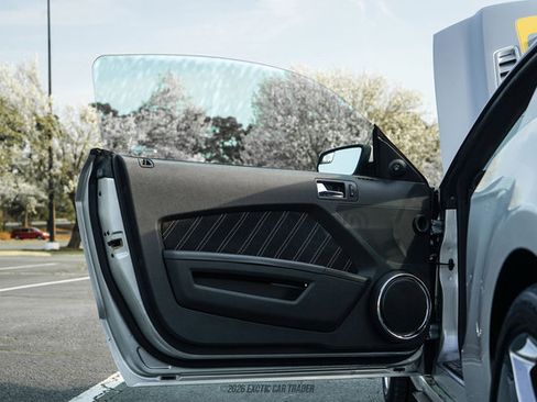 Used 2014 Ford Mustang GT Premium image 26