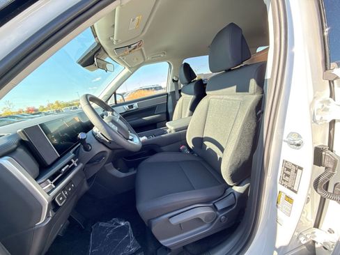 New 2026 Hyundai Santa Fe SE image 14