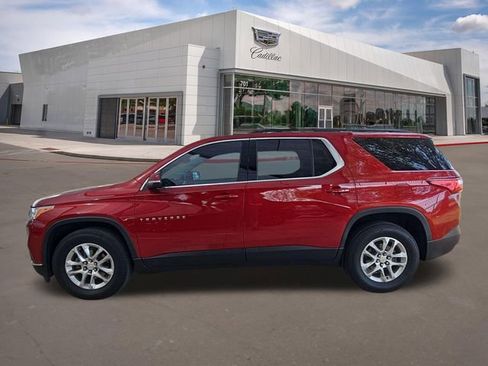 Used 2021 Chevrolet Traverse LT image 8
