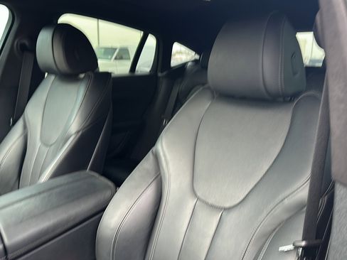 Used 2021 BMW X6 sDrive40i w/ M Sport Package image 14