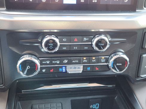 New 2026 Ford F250 King Ranch w/ Tremor Off-Road Package AWD/4WD image 15