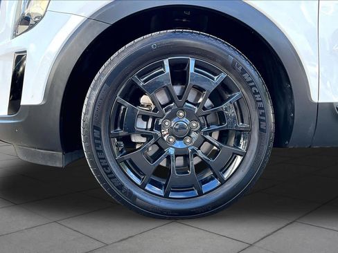 Used 2022 Kia Telluride SX w/ SX Prestige Package AWD/4WD image 11