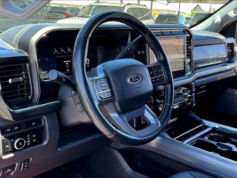 Used 2024 Ford F250 Lariat w/ Chrome Package AWD/4WD image 15