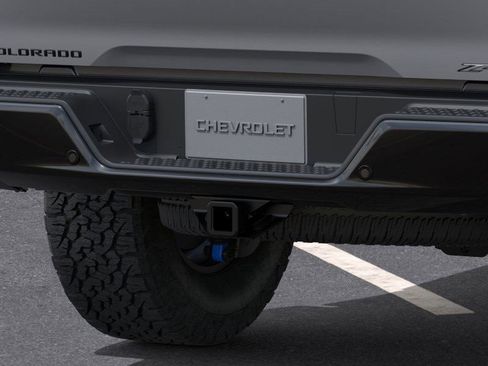 New 2026 Chevrolet Colorado ZR2 w/ Technology Package image 14