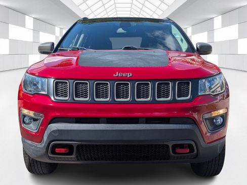 Used 2019 Jeep Compass Trailhawk image 2