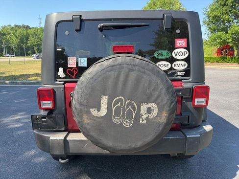 Used 2012 Jeep Wrangler Unlimited Sport AWD/4WD image 6