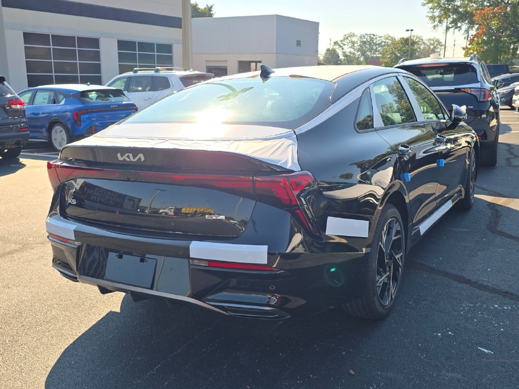 New 2027 Kia K5 GT-Line FWD image 6