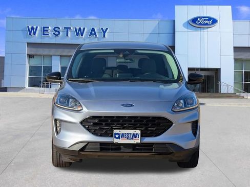 Used 2022 Ford Escape SE w/ SE Sport Appearance Package image 7