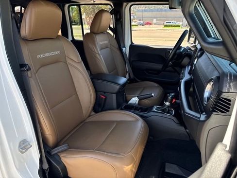 Used 2022 Jeep Wrangler Unlimited Rubicon 4xe image 22