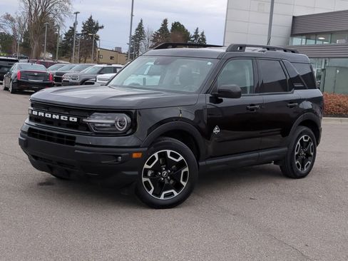 Used 2023 Ford Bronco Sport Outer Banks image 1