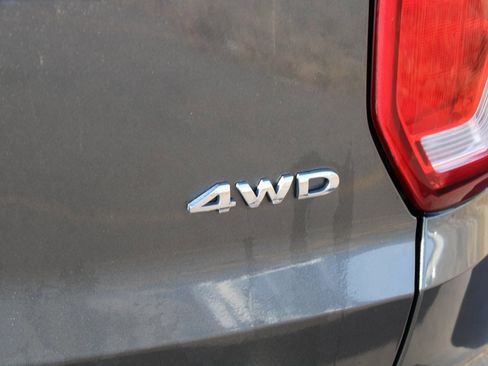 Used 2018 Ford Explorer XLT w/ Equipment Group 202A image 34