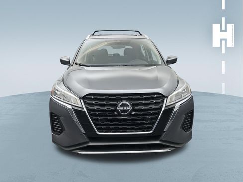 Used 2024 Nissan Kicks SV w/ Interior Electronics Package image 2