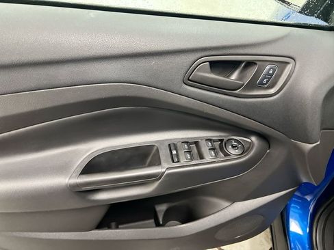 Used 2017 Ford Escape S FWD image 20