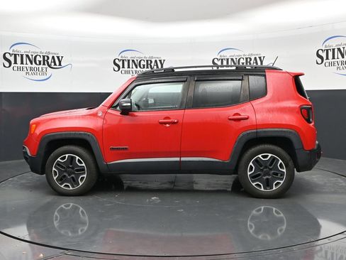 Used 2015 Jeep Renegade Trailhawk w/ Premium Leather Group AWD/4WD image 4