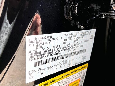 Certified 2025 Ford Expedition Active RWD image 34